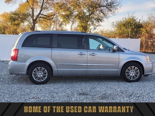 2014 Chrysler Town & Country Touring-L 30th Anniversary