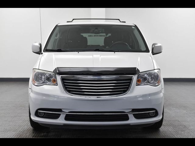 2014 Chrysler Town & Country Touring-L