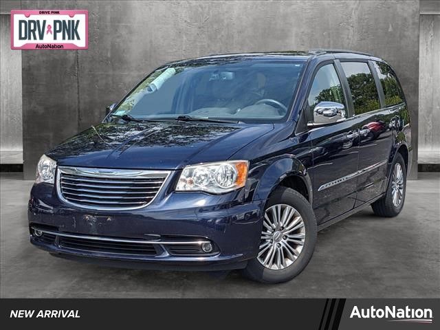 2014 Chrysler Town & Country Touring-L