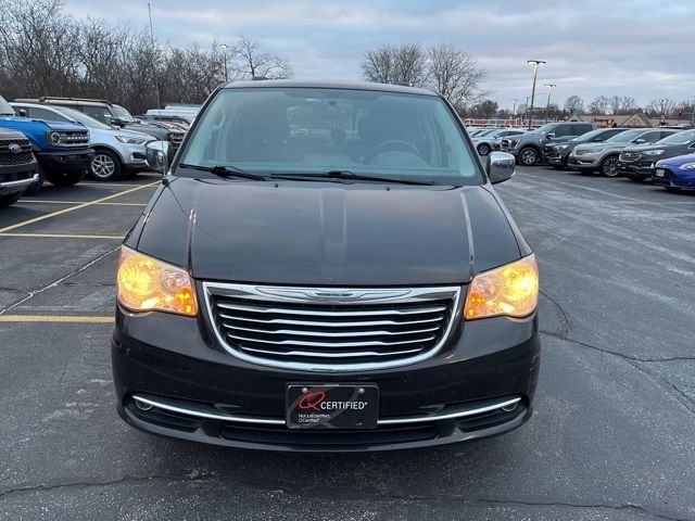 2014 Chrysler Town & Country Touring-L