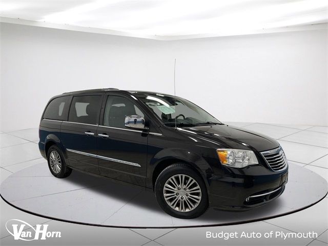 2014 Chrysler Town & Country Touring-L