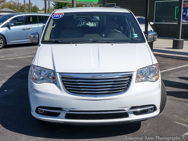 2014 Chrysler Town & Country Touring-L