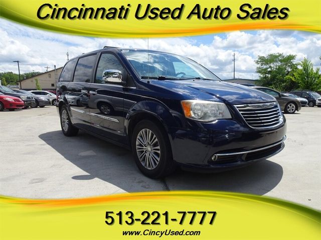 2014 Chrysler Town & Country Touring-L