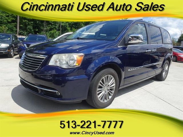 2014 Chrysler Town & Country Touring-L