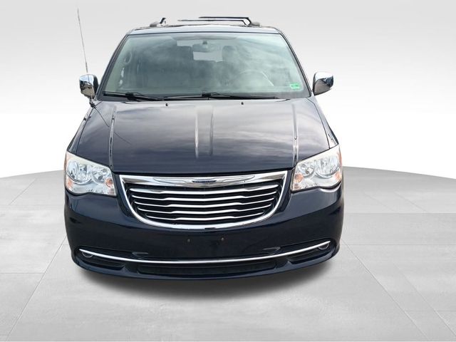 2014 Chrysler Town & Country Touring-L