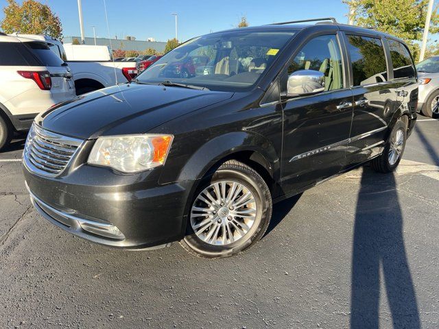 2014 Chrysler Town & Country Touring-L