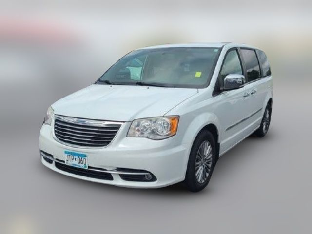 2014 Chrysler Town & Country Touring-L