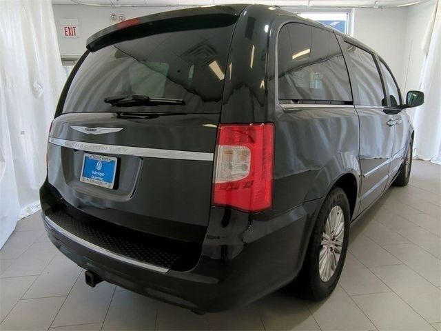 2014 Chrysler Town & Country Touring-L 30th Anniversary