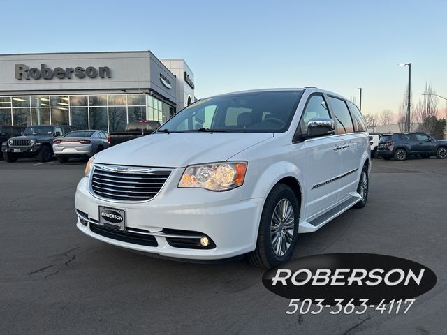 2014 Chrysler Town & Country Touring-L