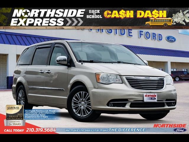 2014 Chrysler Town & Country Touring-L