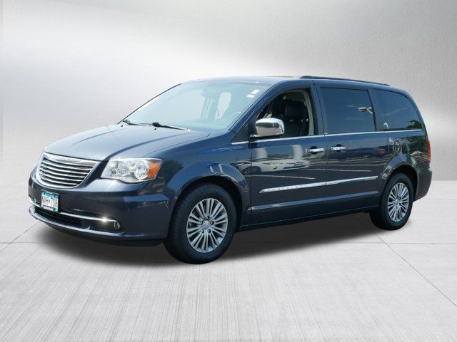 2014 Chrysler Town & Country Touring-L