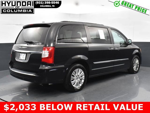 2014 Chrysler Town & Country Touring-L