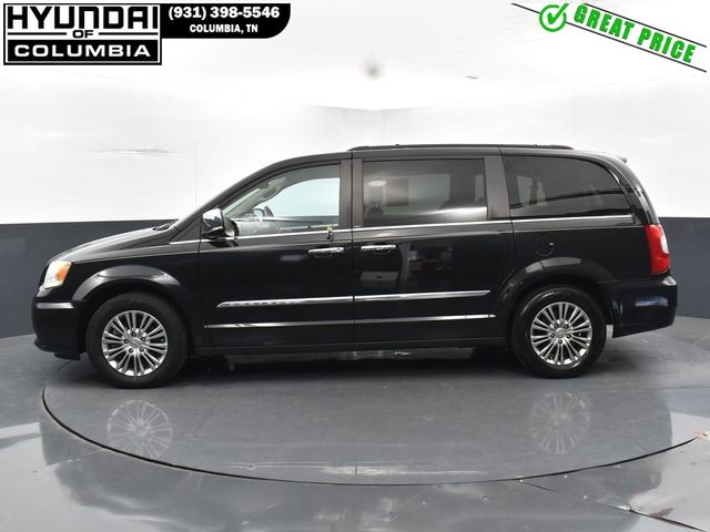 2014 Chrysler Town & Country Touring-L