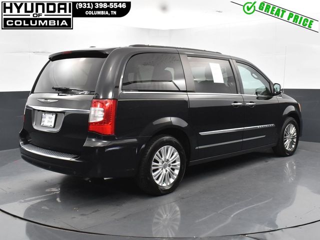 2014 Chrysler Town & Country Touring-L