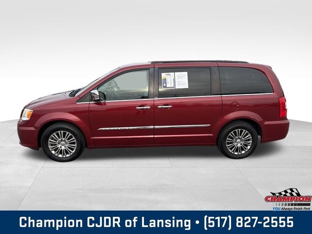 2014 Chrysler Town & Country Touring-L