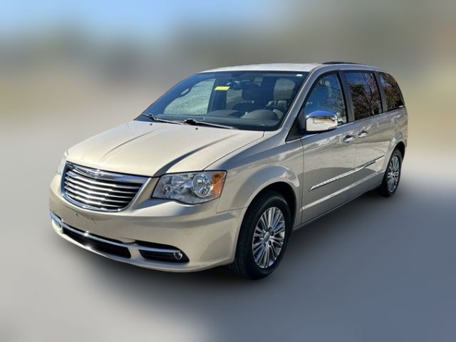 2014 Chrysler Town & Country Touring-L