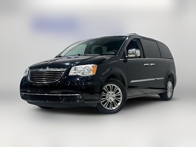 2014 Chrysler Town & Country Touring-L