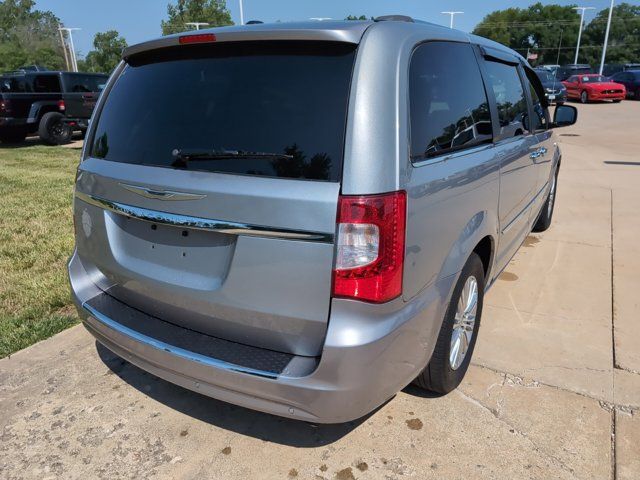 2014 Chrysler Town & Country Touring-L 30th Anniversary