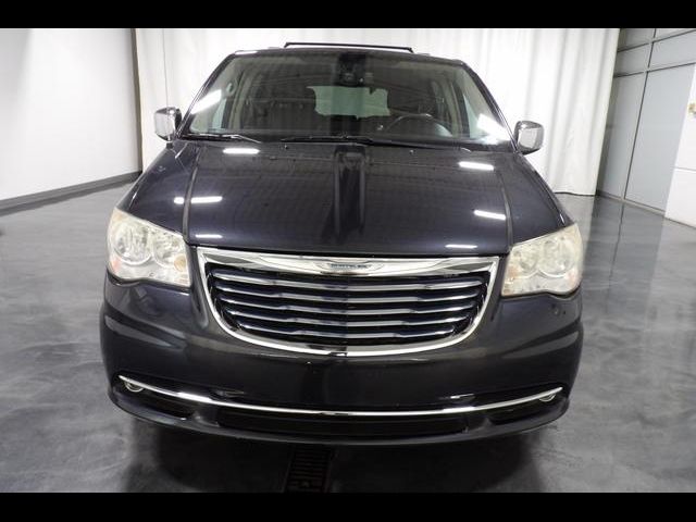 2014 Chrysler Town & Country Touring-L