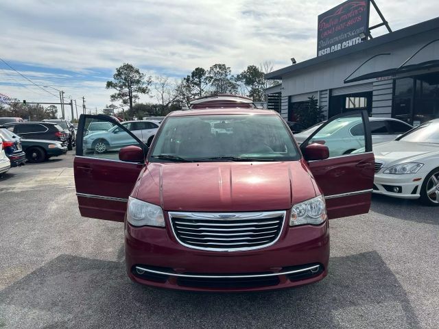 2014 Chrysler Town & Country Touring