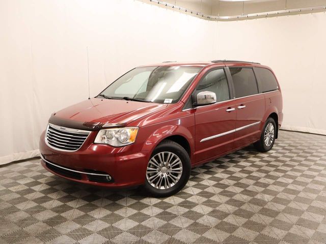 2014 Chrysler Town & Country Touring-L