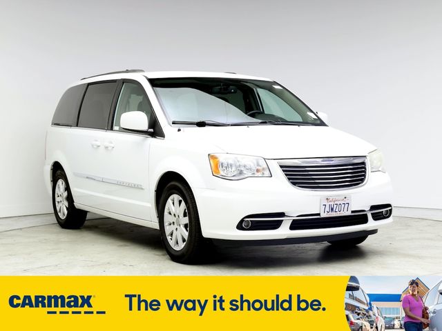 2014 Chrysler Town & Country Touring