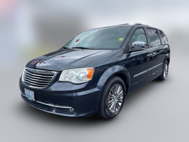 2014 Chrysler Town & Country Touring-L