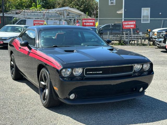 2014 Dodge Challenger SXT Plus