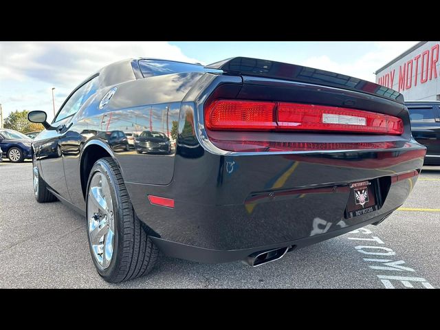 2014 Dodge Challenger SXT Plus