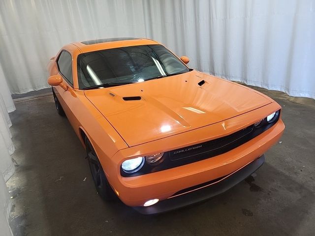 2014 Dodge Challenger R/T Plus