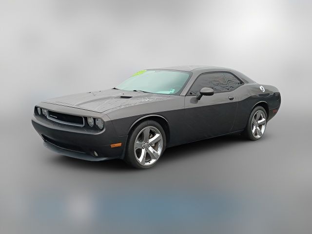 2014 Dodge Challenger SXT Plus