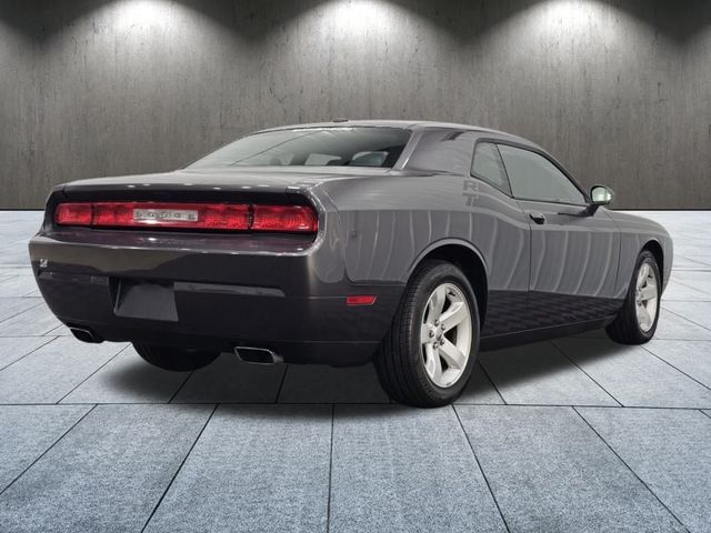 2014 Dodge Challenger SXT Plus