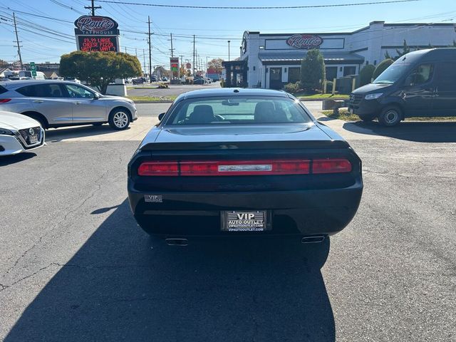 2014 Dodge Challenger SXT