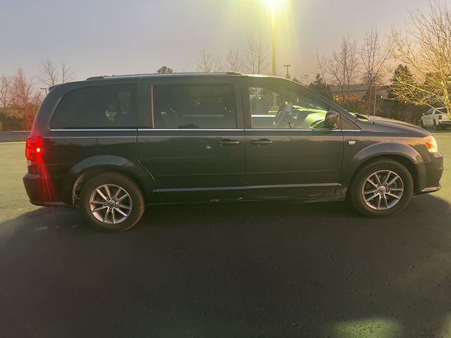 2014 Dodge Grand Caravan SXT 30th Anniversary