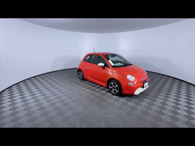 2014 FIAT 500e Base