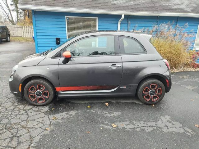 2014 FIAT 500e Base