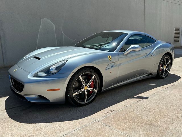 2014 Ferrari California Base