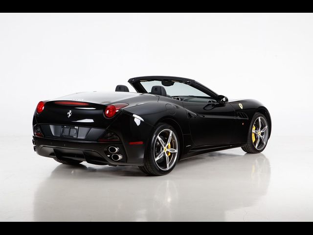 2014 Ferrari California Base