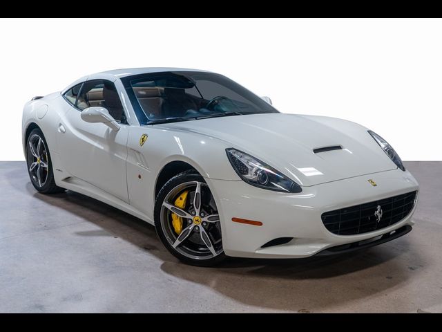 2014 Ferrari California Base