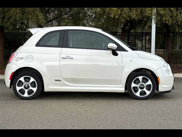 2014 FIAT 500e Base