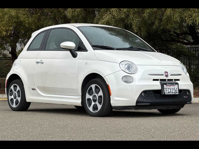 2014 FIAT 500e Base