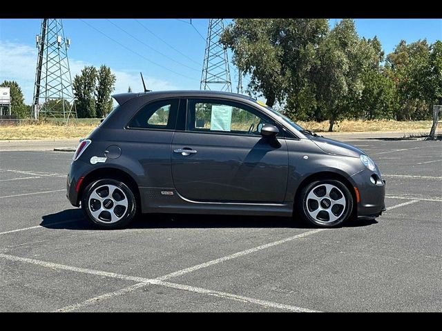 2014 FIAT 500e Base