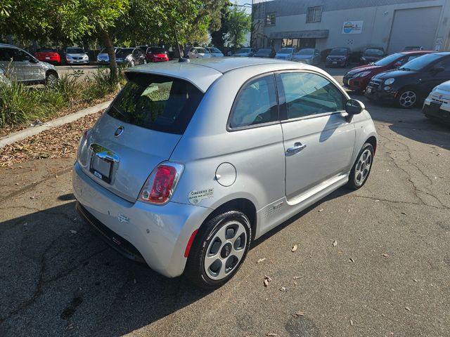 2014 FIAT 500e Base