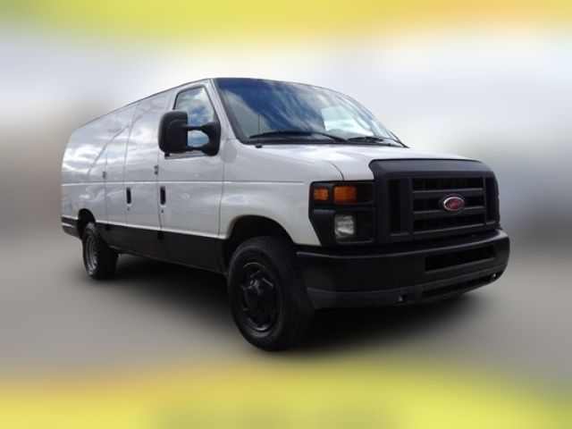 2014 Ford Econoline 