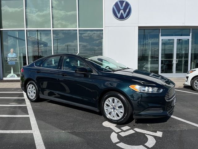 2014 Ford Fusion S