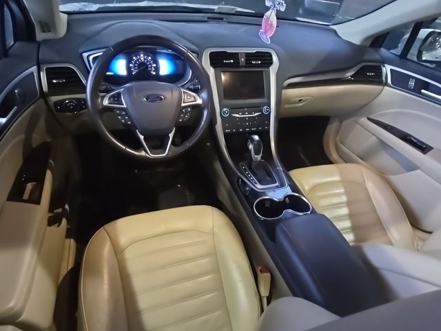 2014 Ford Fusion Hybrid SE