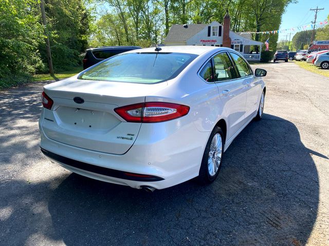 2014 Ford Fusion Hybrid SE