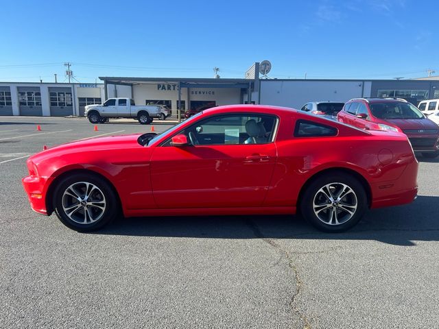 2014 Ford Mustang V6