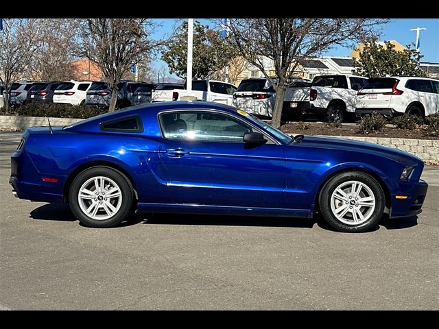 2014 Ford Mustang V6