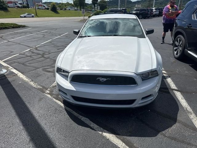 2014 Ford Mustang V6